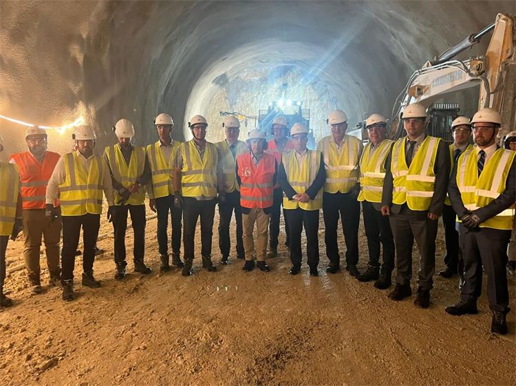 Slika /slike/foto 7_22/foto MIN-UCKA 12-7_22/nsl MIN-UCKA 12-7_22.jpg